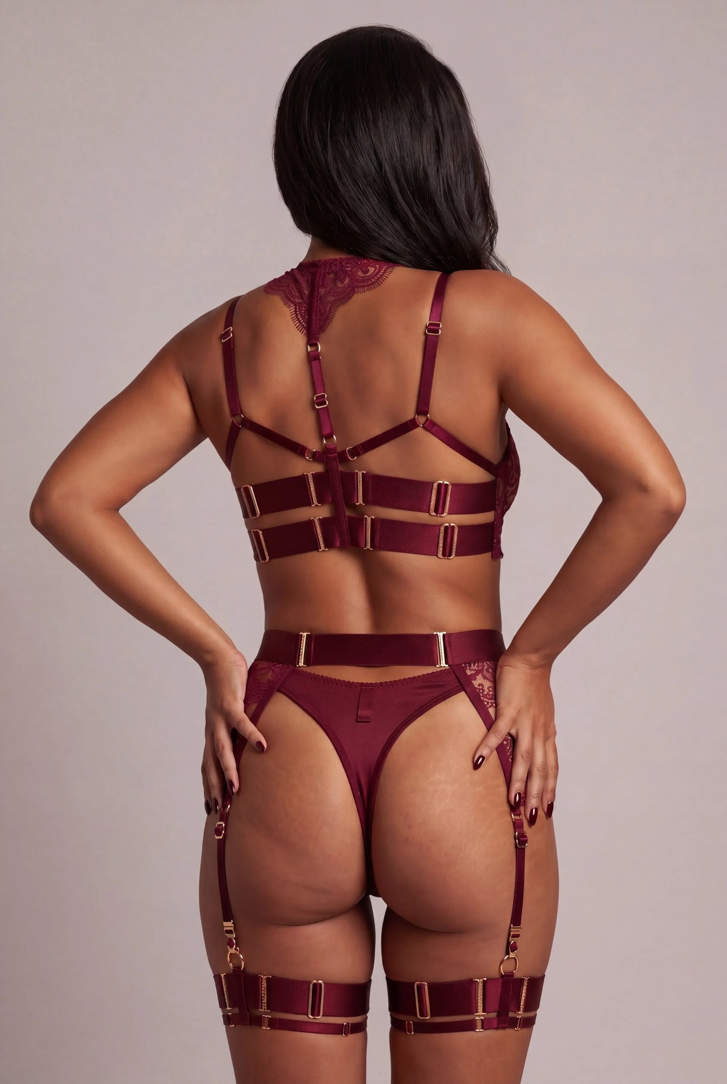 Conjunto de lencería de cuatro piezas KEELY – 2 Colores