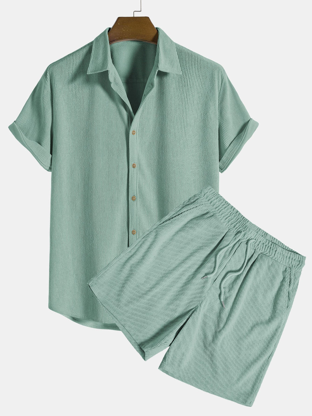 Conjunto de verano para hombre con camisa ligera y pantalón corto